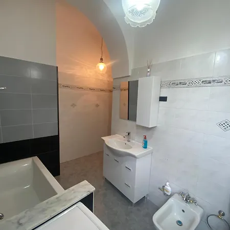 Bed'n Fast Apartamento Savona